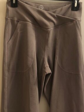 Move Theology Yoga Pants